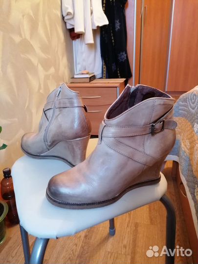 Ботинки осенние