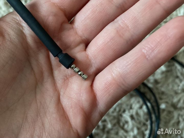 Микронаушник