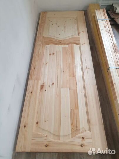 Дверь межкомнатная деревянная с комплектами 200 см