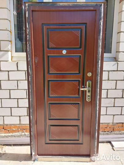 Дверь металлическая входная