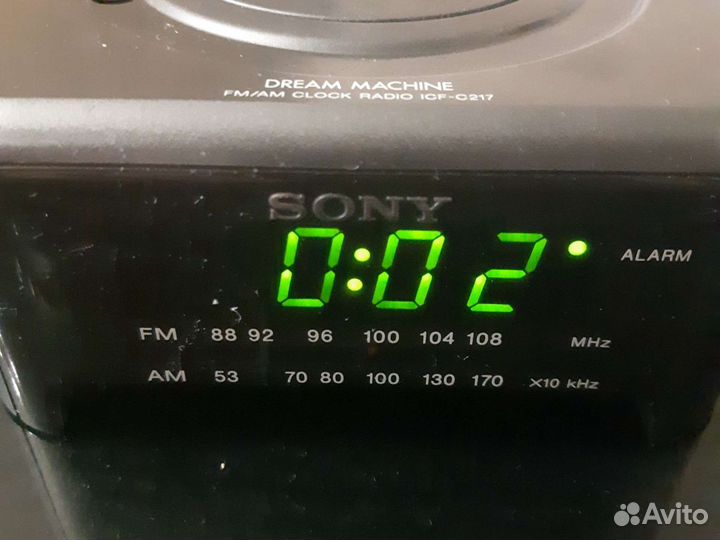 Часы/радио/будильник Sony