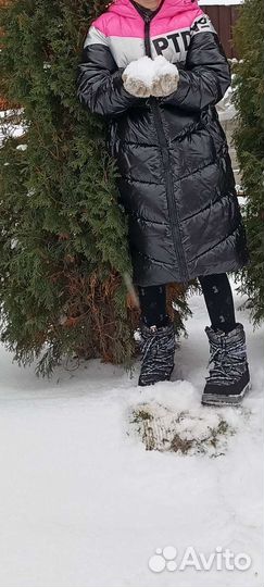Пуховик новый для девочек