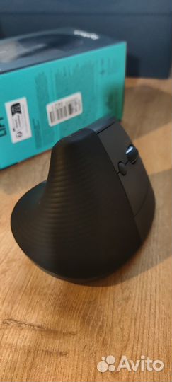 Вертикальная (эргономичная) мышь Logitech lift ver