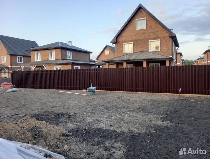 Забор из евроштакетника ,ворота, калитки под ключ