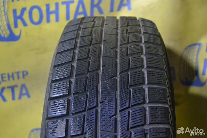 Yokohama Ice Guard IG30 215/60 R16