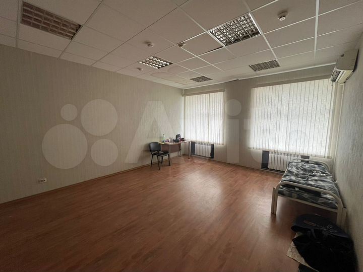 Офис, Склад (+юр адрес) 67.7 м²