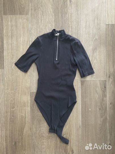 Отдам женские вещи