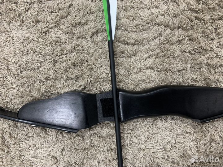 Лук и стрелы для стрельбы и охоты