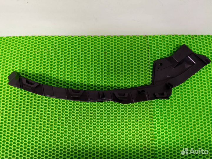 Кронштейн фары передний правый Honda Accord X