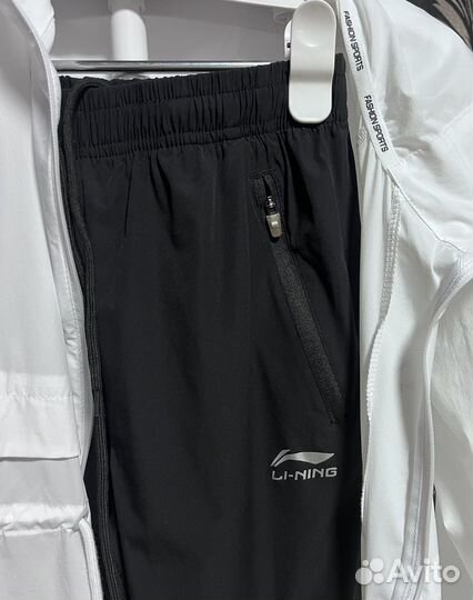 Женский спортивный костюм Li-ning