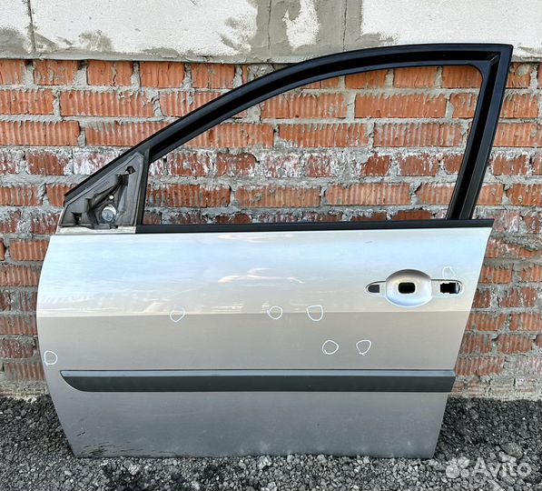 Дверь передняя рено меган 2