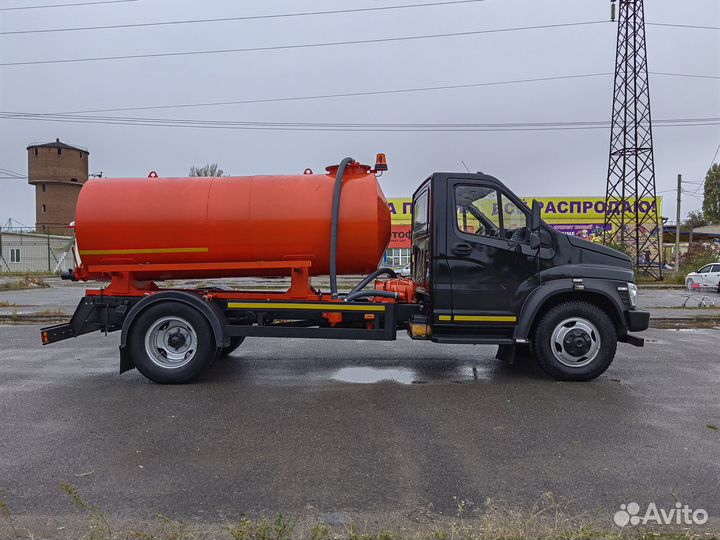 Газон Next 2017г. Ассенизатор 5 кубов