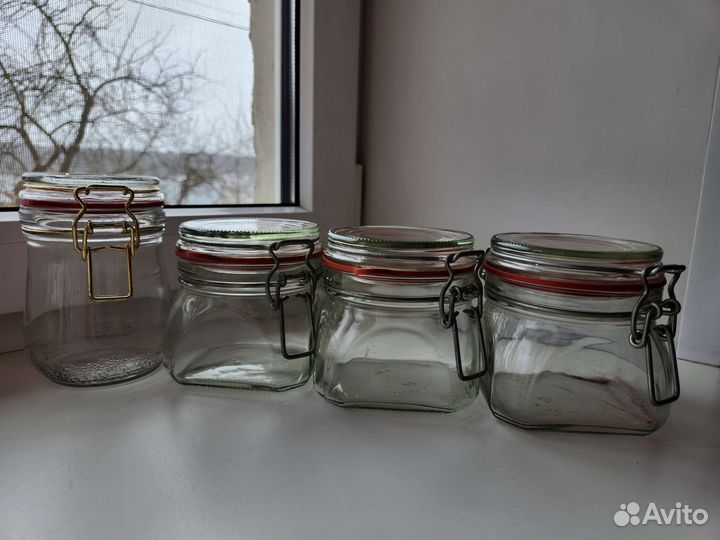 Банка для хранения с бугельным замком