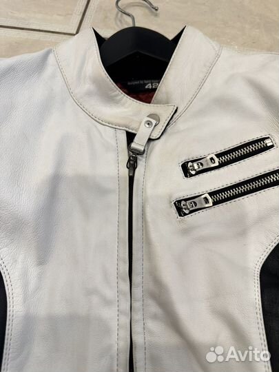 Мото куртка кожаная женская