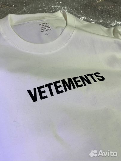 Футболки Vetements