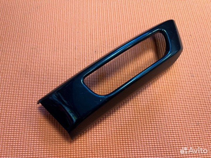 Накладка противотуманной фары передняя правая Land