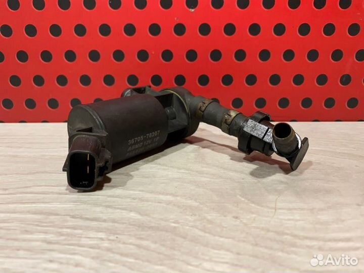 Насос стеклоомывателя Toyota Land Cruiser 200 2015