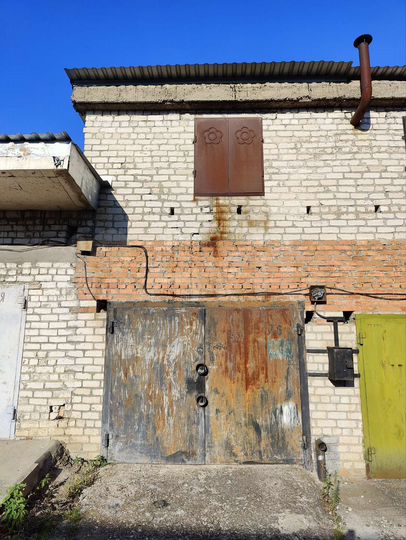 Гараж, > 30 м²