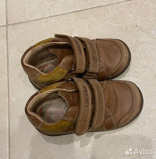 Кожанные ботинки geox на мальчика 24 размер