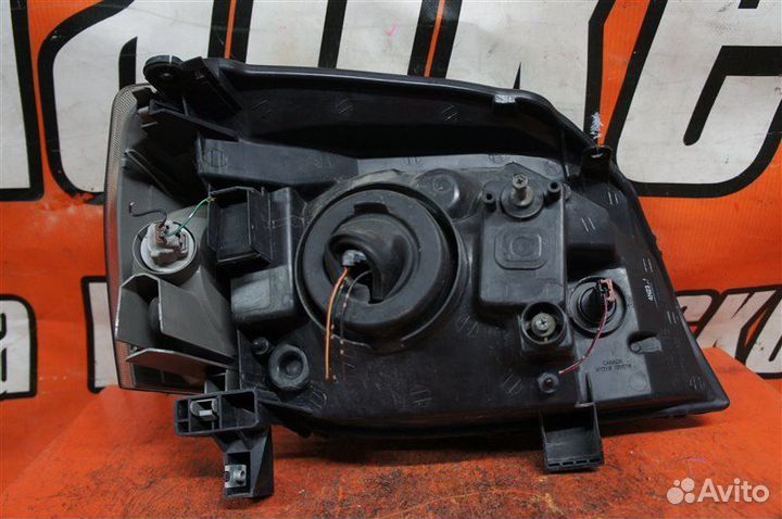 Фара передняя левая Nissan X-Trail NT30 2002