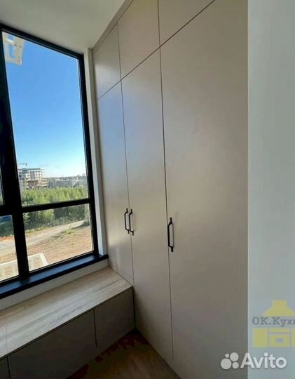 Шкаф распашной