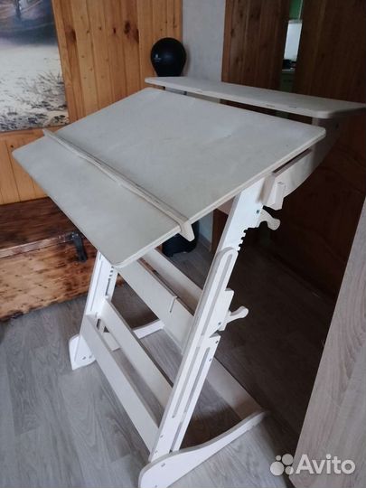 Письменный стол