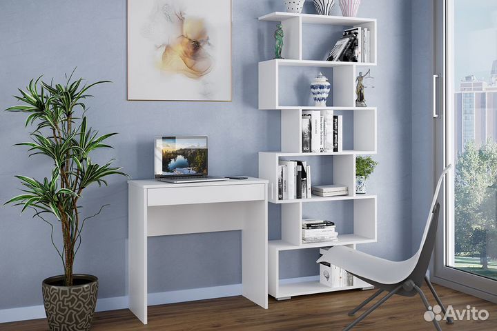 Стол письменный 