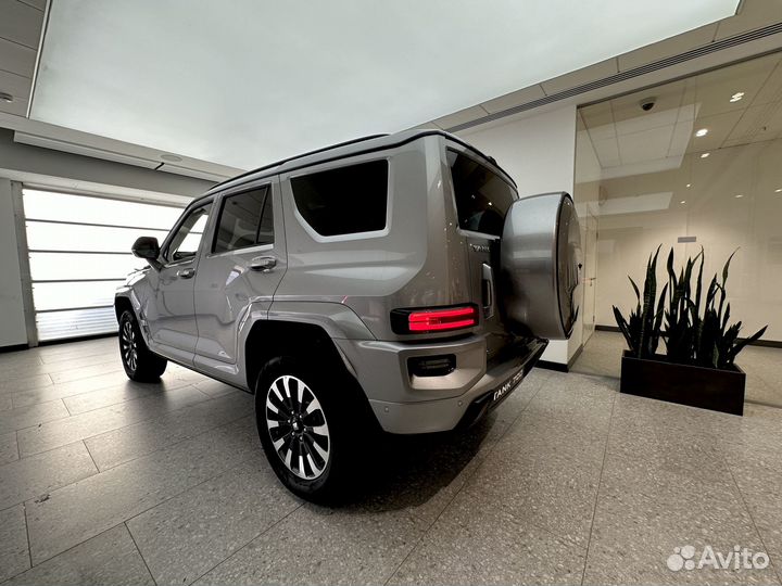 Tank 700 3.0 AT, 2024