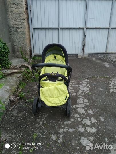 Детская коляска Zippy