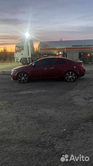 Jinyu YS22 225/40 R18