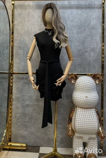 Платье со шлейфом