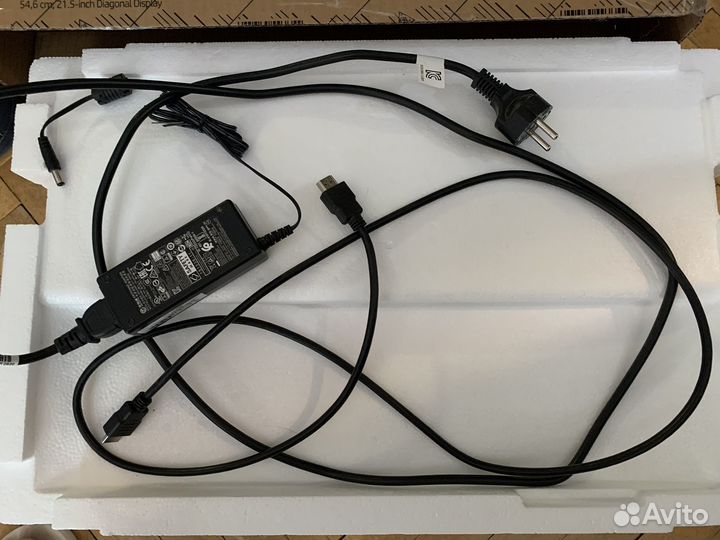 Монитор hp 22