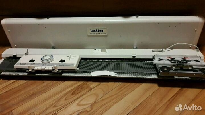 Вязальная машина Brother