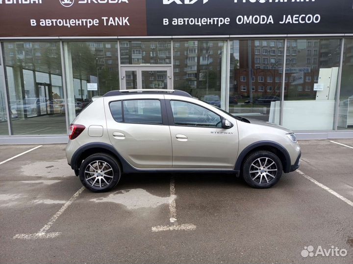 Renault Sandero Stepway 1.6 МТ, 2021, 18 000 км
