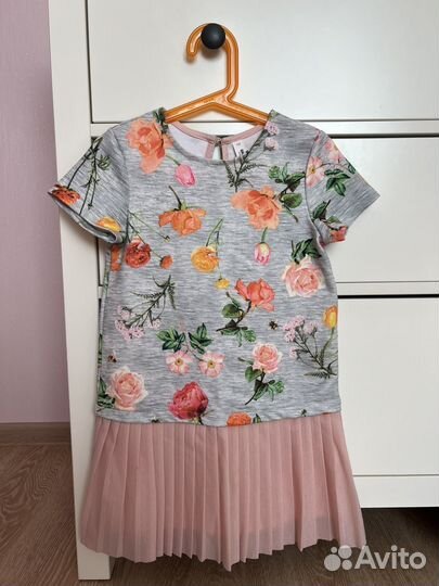 Нарядные платья для девочки 6-7 лет