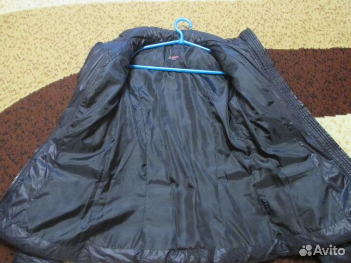 Продам женскую куртку 40-42 размера