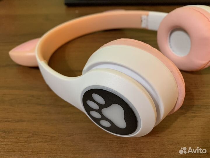 Беспроводные наушники кошка