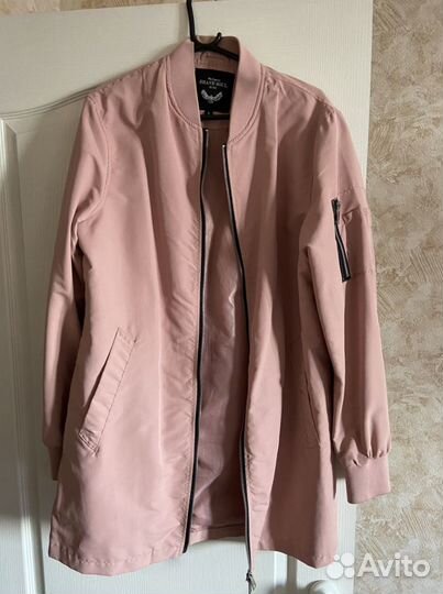Розовая куртка/плащ мужская
