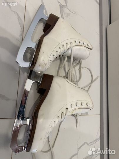 Профессиональные коньки Wifa 29 LL