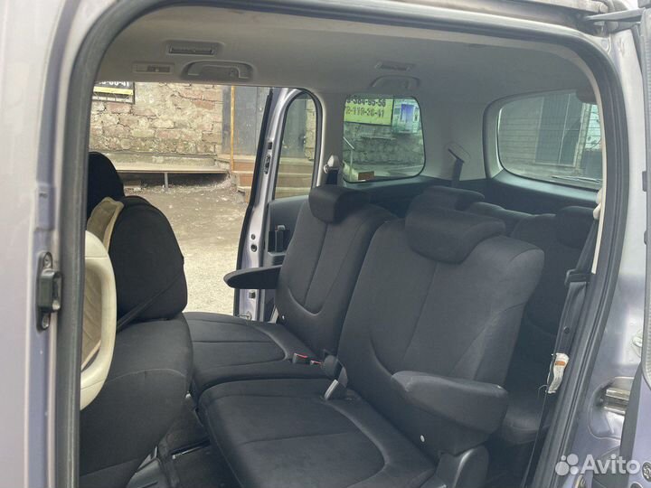 Mazda Biante 2.0 AT, 2011, 189 000 км
