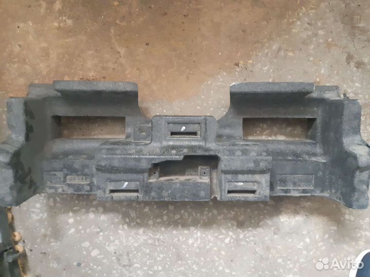 Наполнитель заднего бампера Nissan Note