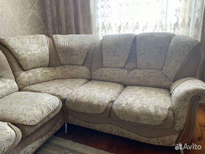 Угловой диван