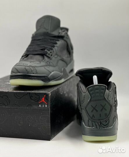 Nike Air Jordan 4 Retro