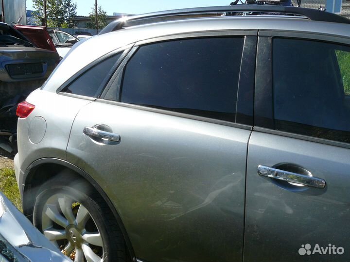 Дверь задняя правая для infiniti FX35 2003г