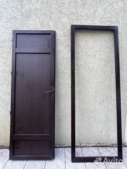 Дверь пластиковая бу