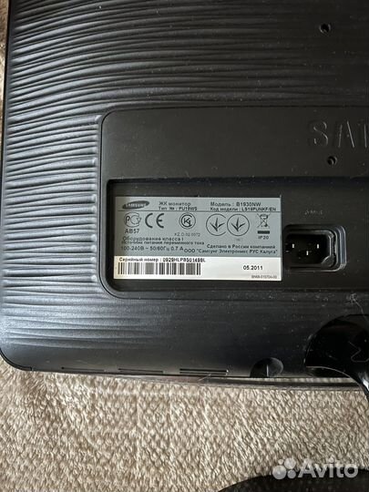 Монитор Samsung