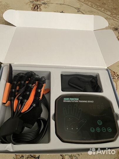 Робот перчатка