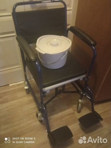 Кресло-коляска с туалетом