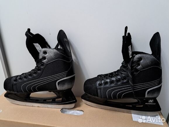 Коньки хоккейные детские