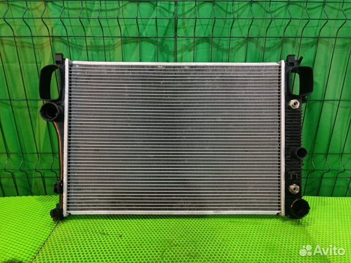 Радиатор охлаждения Mercedes Benz S500 W221